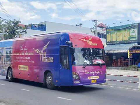 Khánh Hòa: Xử phạt doanh nghiệp vi phạm quảng cáo trên phương tiện giao thông