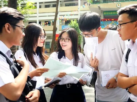 Điểm chuẩn tuyển sinh đại học tăng, giảm tùy ngành
