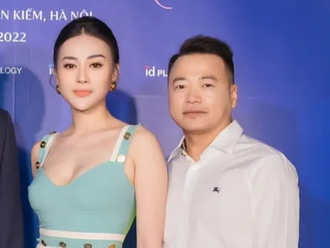 Shark Bình bị 'soi' chiều cao như Cường Đô La khi đứng cạnh bạn gái