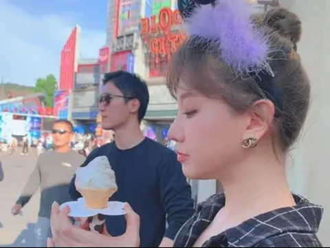 Hari Won khoe ảnh bên trai lạ, netizen liên tục 'réo tên' Trấn Thành