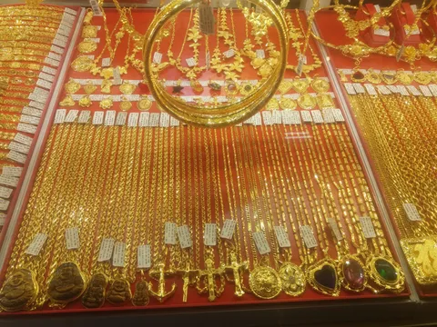 Giá vàng ngày 3/10: Tăng nhẹ không đáng kể