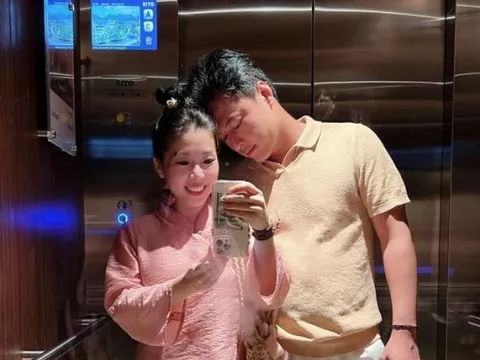 Bà xã Hồng Đăng hiếm hoi nhắc về chồng trên trang cá nhân, để lộ tình trạng hôn nhân hiện tại