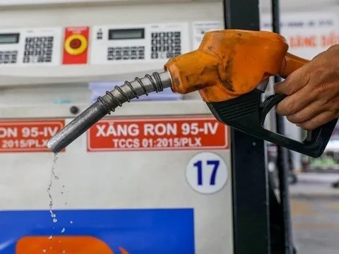 Bộ Tài chính không đồng ý miễn toàn bộ thuế tiêu thụ đặc biệt với xăng