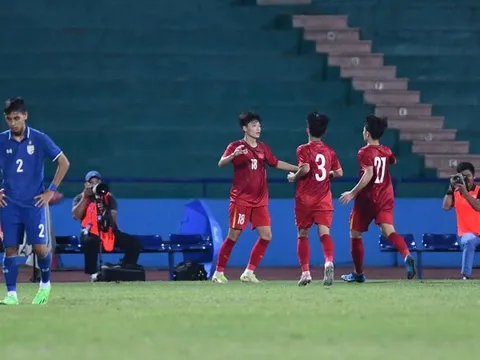Thái Lan chào thua Việt Nam, Indonesia xấu hổ vì thua cả Lào