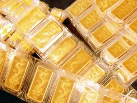 Giá vàng ngày 12/10: Vàng trong nước tăng mạnh