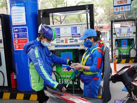 Triển khai các giải pháp để bảo đảm nguồn cung xăng dầu