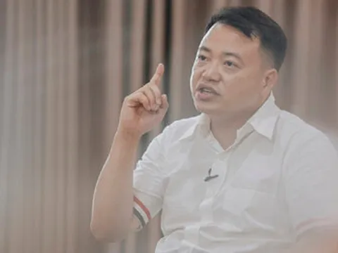 Thấy Phương Oanh bị 'mổ xẻ' khi đi du lịch Thái Lan, Shark Bình dùng hẳn nick tích xanh mắng mỏ: Phèn