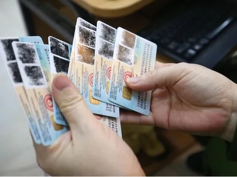 Từ hôm nay người dân có thể sử dụng CCCD điện tử để thực hiện thủ tục hành chính