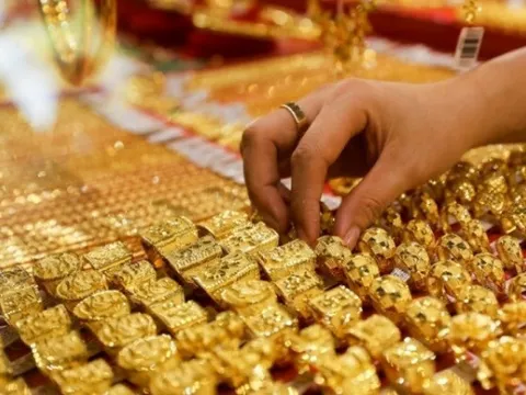 Giá vàng ngày 23/10: Vàng trong nước vẫn đang giao dịch ổn định