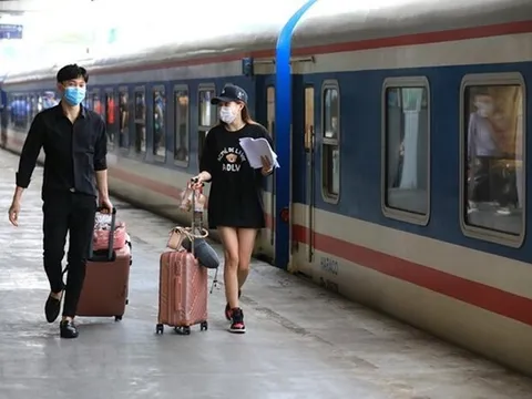 Hơn 31.000 vé tàu Tết 'hết veo' trong 2 giờ đầu mở bán