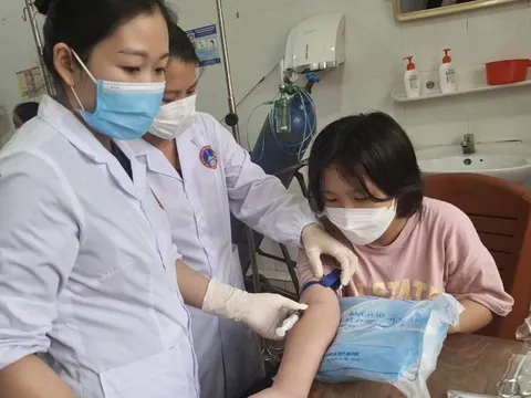 736 trẻ ở Bắc Kạn bỗng nhiên sốt cao, một trẻ tử vong