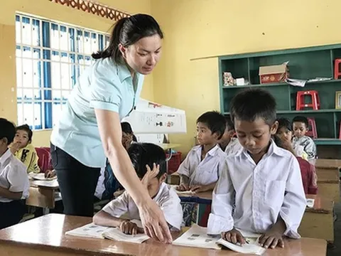 Bộ Giáo dục lý giải tình trạng thiếu giáo viên, hiện tượng ''nhảy việc''