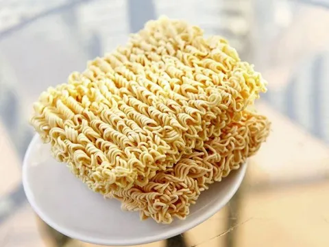 Đề nghị EU từng bước bỏ kiểm soát EO trong mỳ ăn liền