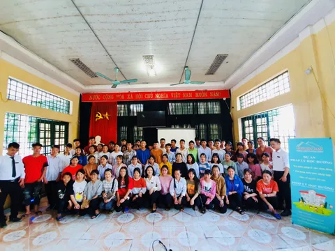 Pháp lý học đường: Dự án từ thiện tri thức giành cho học sinh trường DTNT huyện Si Ma Cai