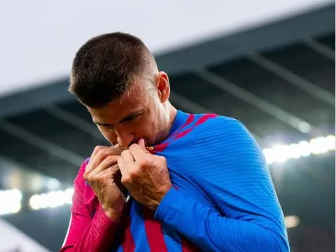 Gerard Pique giải nghệ