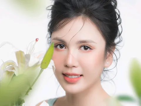 Những khoảnh khắc đẹp tinh khôi của Á hậu Nguyễn Phương Thư