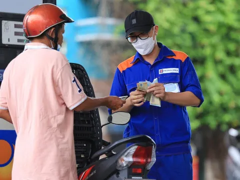 Điều chỉnh giá xăng dầu hôm nay 11/11: Giá xăng tăng lần thứ 4 liên tiếp