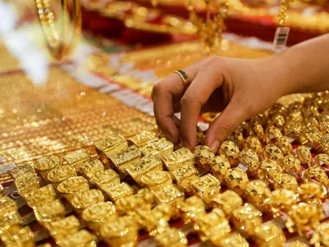 Giá vàng hôm nay 14/11: Vàng miếng SJC ở mốc 67,62 triệu đồng/lượng