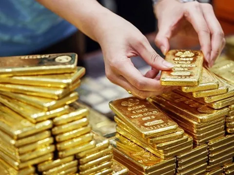 Giá vàng hôm nay 16/11: Giá vàng 9999 trong nước tăng nhẹ