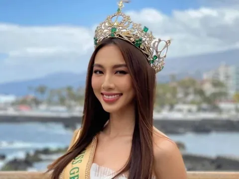 Giữa ồn ào bị bà Đặng Thùy Trang tố quỵt tiền, Hoa hậu Thùy Tiên hào hứng thông báo tin vui