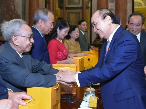 Chủ tịch nước Nguyễn Xuân Phúc gửi thư cho ngành Giáo dục nhân ngày Nhà giáo Việt Nam