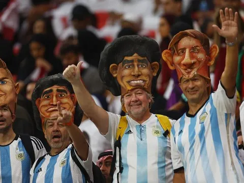 Lý giải tại sao World Cup 2022 diễn ra vào mùa đông