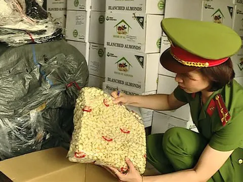 Đà Nẵng: Tạm giữ gần 2 tấn hàng không rõ nguồn gốc sắp bán ra thị trường dịp Tết
