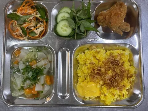 Khởi tố vụ án ngộ độc thực phẩm làm hàng trăm học sinh trường iSchool Nha Trang nhập viện