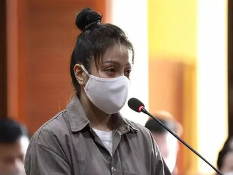 'Dì ghẻ' Quỳnh Trang liên tục mất bình tĩnh, bật khóc khi trả lời trước tòa