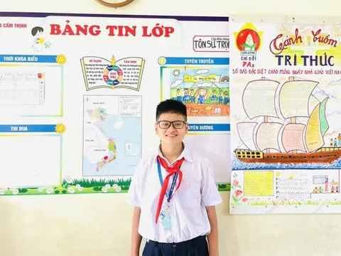 Nam sinh lớp 7 dũng cảm cứu cụ ông 'mắc kẹt' ở đường ray đúng lúc tàu hỏa đang lao tới