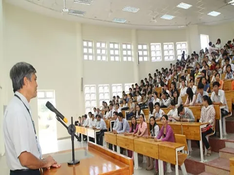 Phân biệt 'Trường Đại học' và 'Đại học'