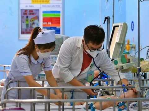 Số trẻ em mắc viêm não gia tăng dịp cuối năm