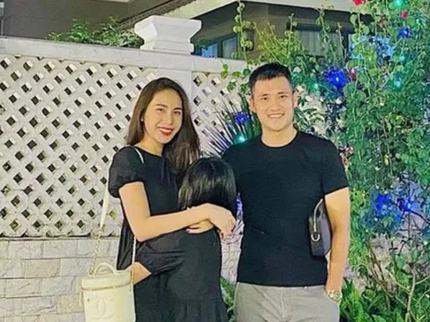 Con gái viết thư tay chúc mừng sinh nhật Công Vinh, nhóc tỳ nói 1 câu đầy xúc động