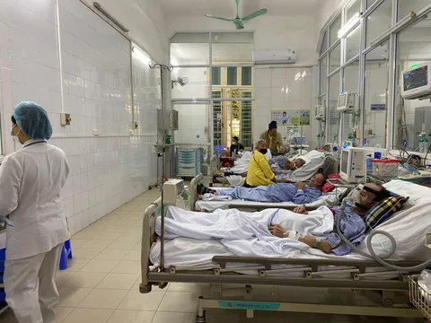 Trời lạnh, người già nhập viện vì bệnh phổi tăng mạnh