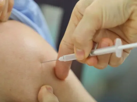 TP Hồ Chí Minh đã có vaccine sởi, DPT và vitamin A miễn phí cho trẻ