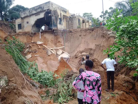 Congo: Lũ lụt và sạt lở đất ở Kinshasa khiến ít nhất 120 người thiệt mạng