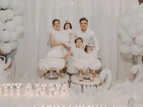 Hơn một năm sinh đôi 'công chúa', Vân Trang bất ngờ công bố 'tin vui' sau thời gian 'thai nghén'