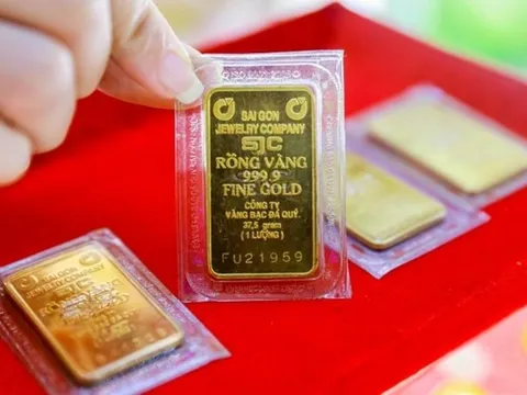 Giá vàng hôm nay 16/12: Đảo chiều giảm khi Fed tăng lãi suất