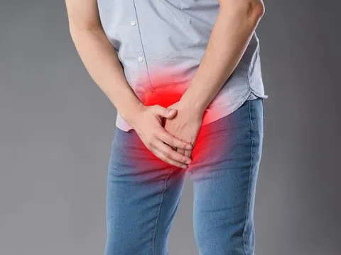 Thời tiết chuyển lạnh, nhiều nam giới nhập viện vì xoắn tinh hoàn