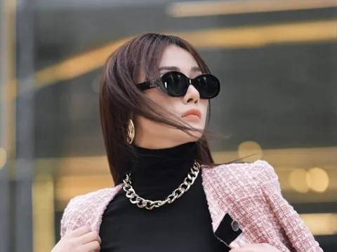 Phương Oanh ngậm ngùi về việc chờ đợi ai đó 'cũng thế thôi'