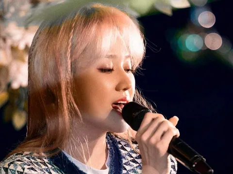 Hari Won ẩn ý về 'ai đó' từng bên cô khi còn trẻ, bày tỏ nỗi nhớ nhung vào tối muộn