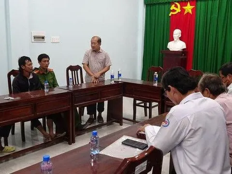 Vụ bé trai tử vong sau khi lọt trụ bê tông ở Đồng Tháp: Vì sao trong ống trụ có đất đá?