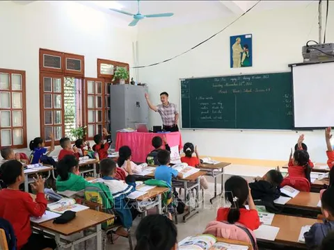 Kiến nghị ban hành chính sách đặc thù với Chương trình giáo dục phổ thông mới