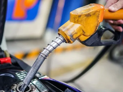 Tin tức giá xăng dầu hôm nay 10/1: Giá dầu thế giới xu hướng giảm