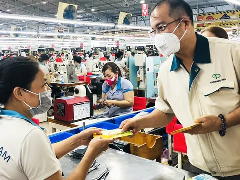 Tiền thưởng Tết có phải chịu thuế thu nhập cá nhân?
