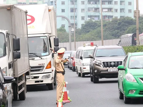 Hà Nội phân luồng giao thông, hạn chế ùn tắc dịp Tết