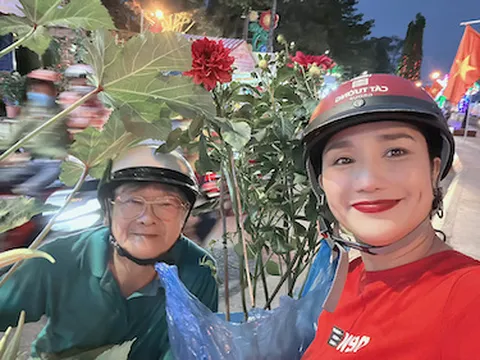 Nghệ sĩ Cát Tường: 'Tết này mẹ và con gái ở Úc, tôi và cha đón Tết cùng nhau'