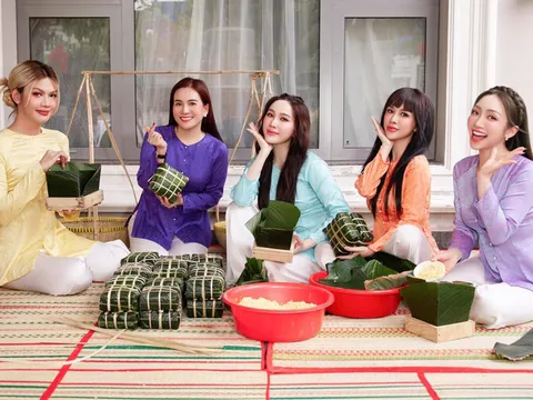 Bảo Thy cùng hội 'chị em bạn dì' diện bà ba, háo hức gói bánh chưng từ 5h sáng