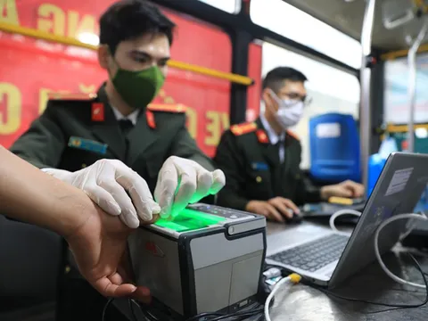 Khẩn trương hoàn thành cung cấp thẻ căn cước công dân gắn chip
