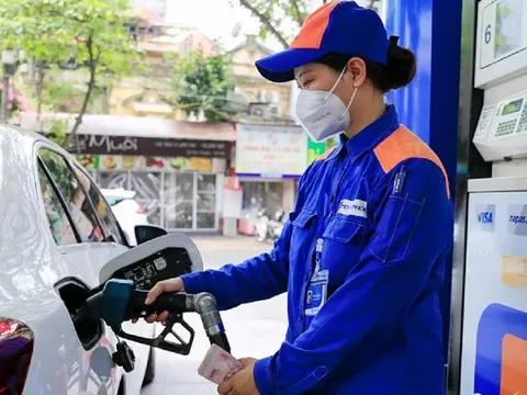 Đề xuất tăng thuế bảo vệ môi trường với xăng lên hơn 4.000 đồng/lít